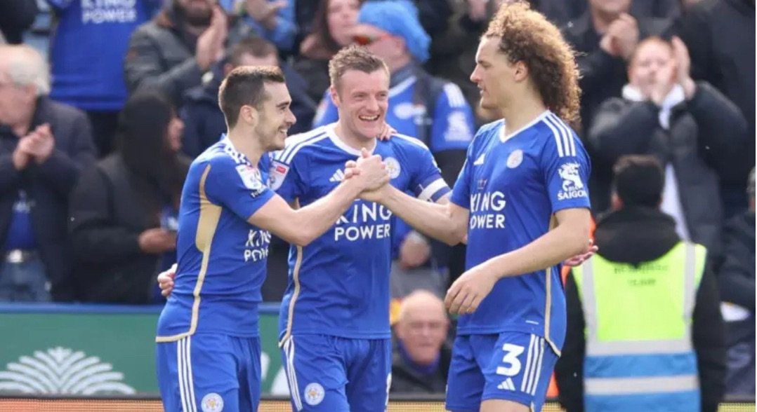 Leicester City revived their Championship promotion bid with a comeback win against in-form Norwich at King Power Stadium.