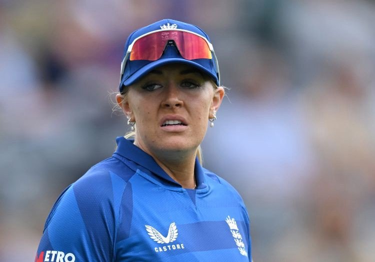 Sarah Glenn Withdraws from England Squad Due to Concussion Recovery