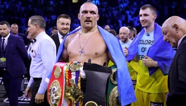 Oleksandr Usyk Vacates IBF Belt After Historic Undisputed Title Win