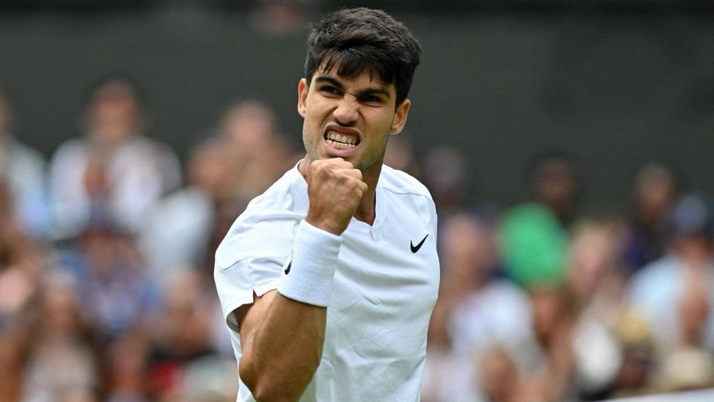 Carlos Alcaraz Begins Wimbledon Title Defence with Hard-Fought Victory