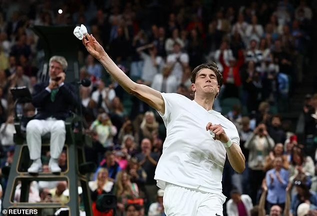 Cameron Norrie Stuns Jack Draper in Assured Wimbledon Second-Round Win